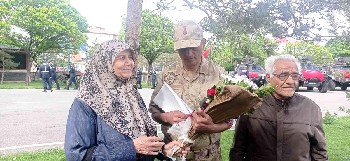 Iğdır\'da engellilere temsili askerlik uygulamasında duygusal anlar yaşandı