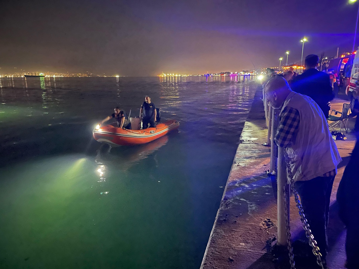 Kocaeli\'de denize düşen genç hayatını kaybetti