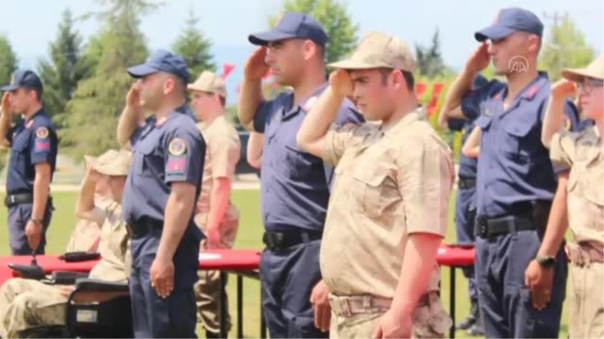 Özel bireyler bir günlük askerlik heyecanı yaşadı