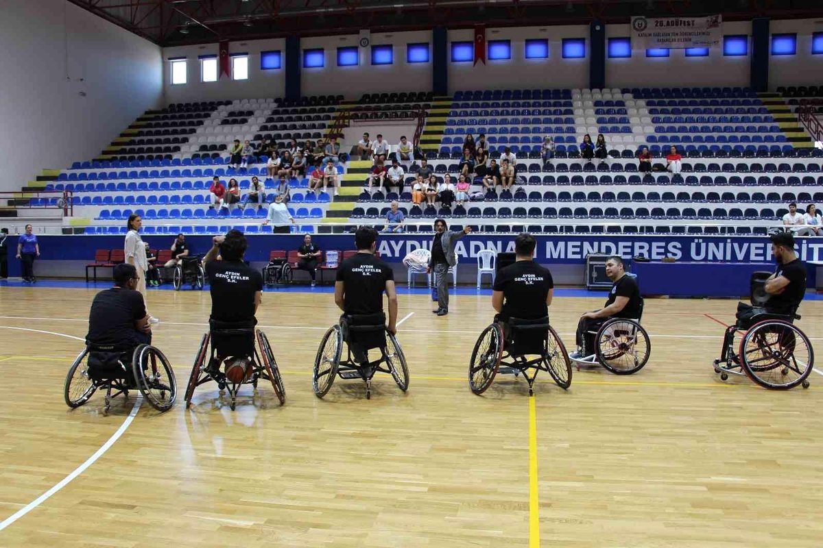 Spor Bilimleri Fakültesinde Engeliler Haftası kutlandı