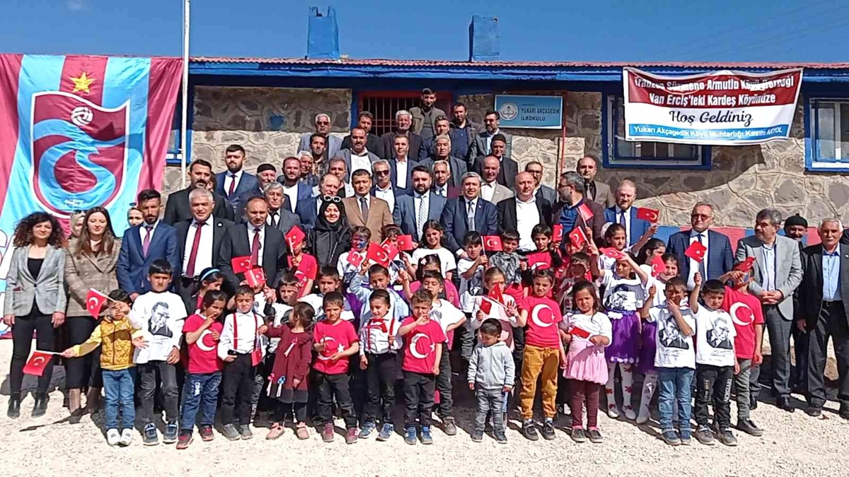 Trabzon\'dan Van\'a \'Gönül Köprüsü\'