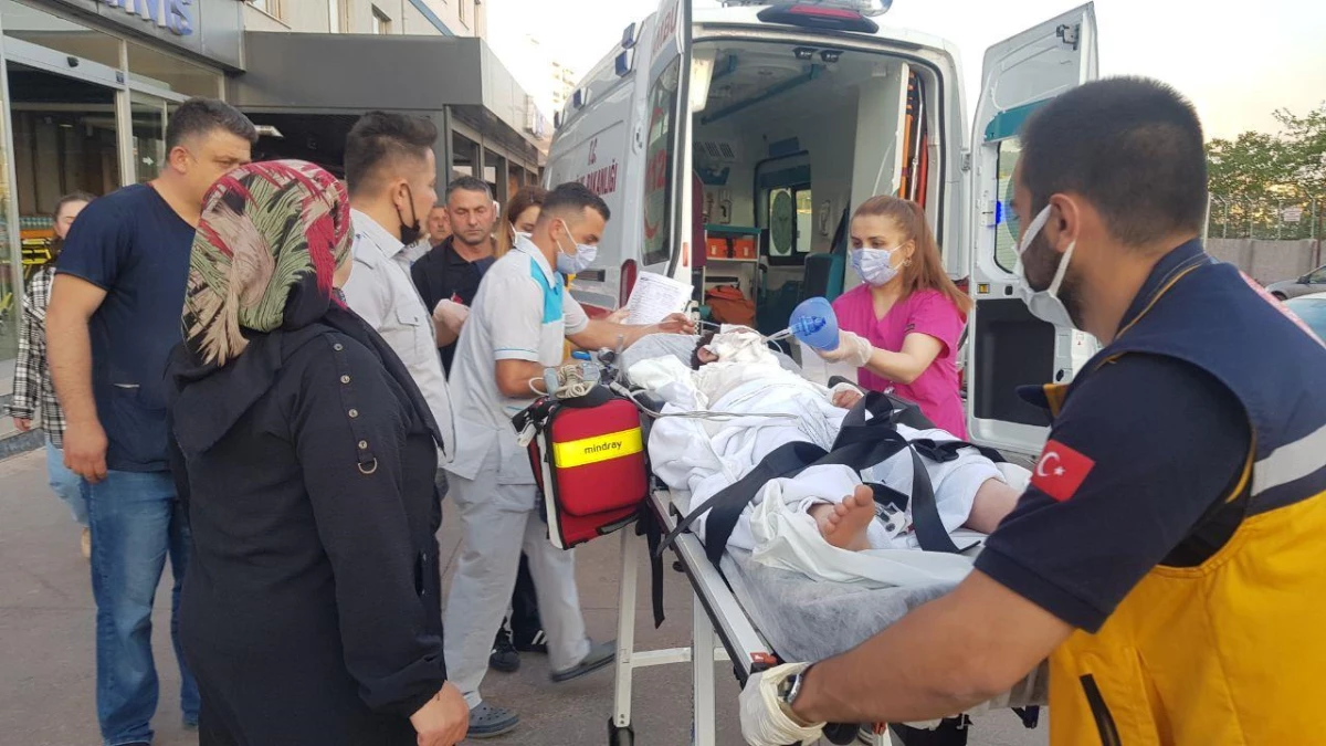 Zonguldak\'ta benzin dolu bidonu çakmak ile yakan çocuk yaralandı