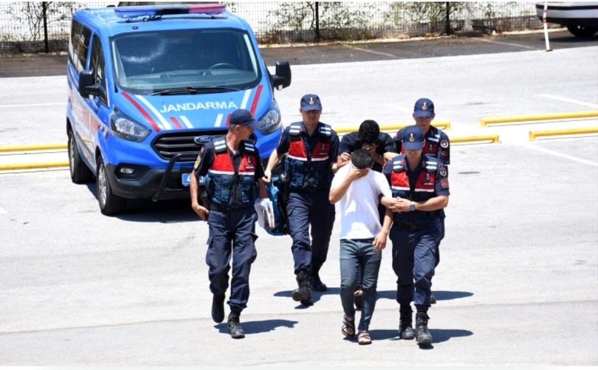 13 yıl kesinleşmiş hapis cezası vardı, kimlik kontrolünde yakayı ele verdi