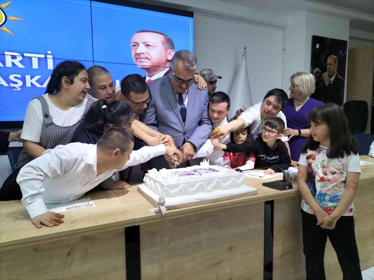 AK Parti İl Başkanı Ahlatcı: "Engelleri aşmanın tek yolu sevgidir ve paylaştıkça büyür"