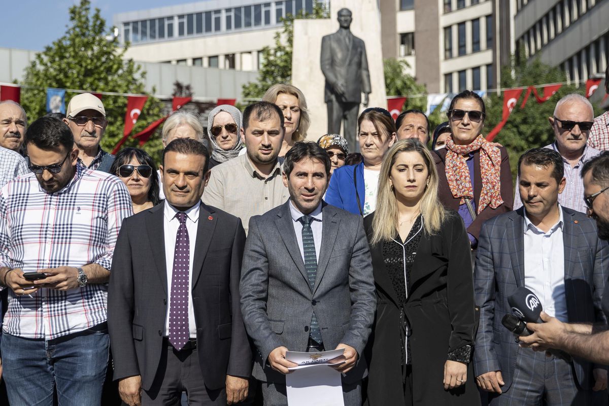 Son Dakika | AK Parti Kadıköy İlçe Başkanı Kaya\'dan rüşvet operasyonu değerlendirmesi Açıklaması
