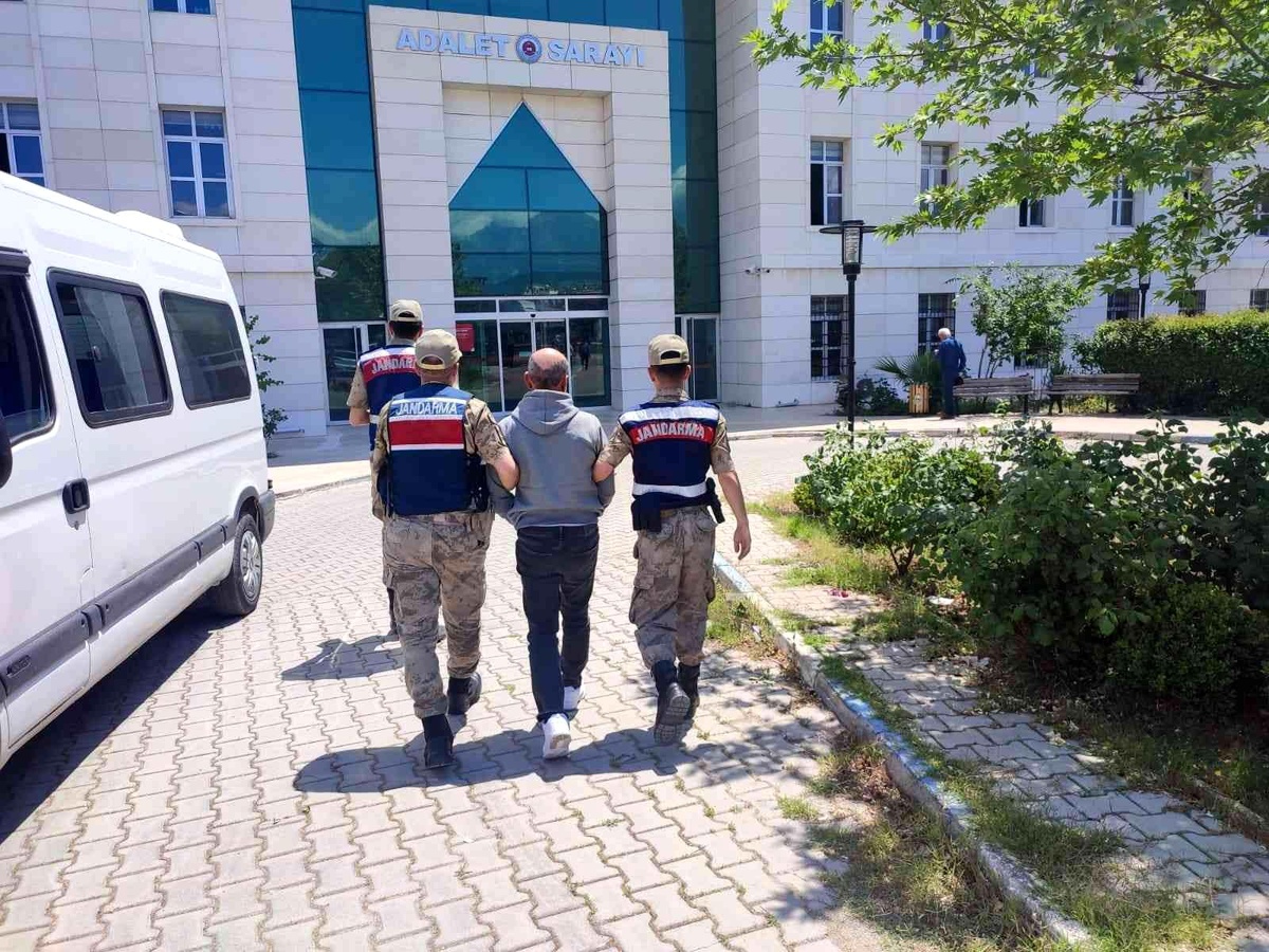Antalya\'da yakalanan terörist tutuklandı