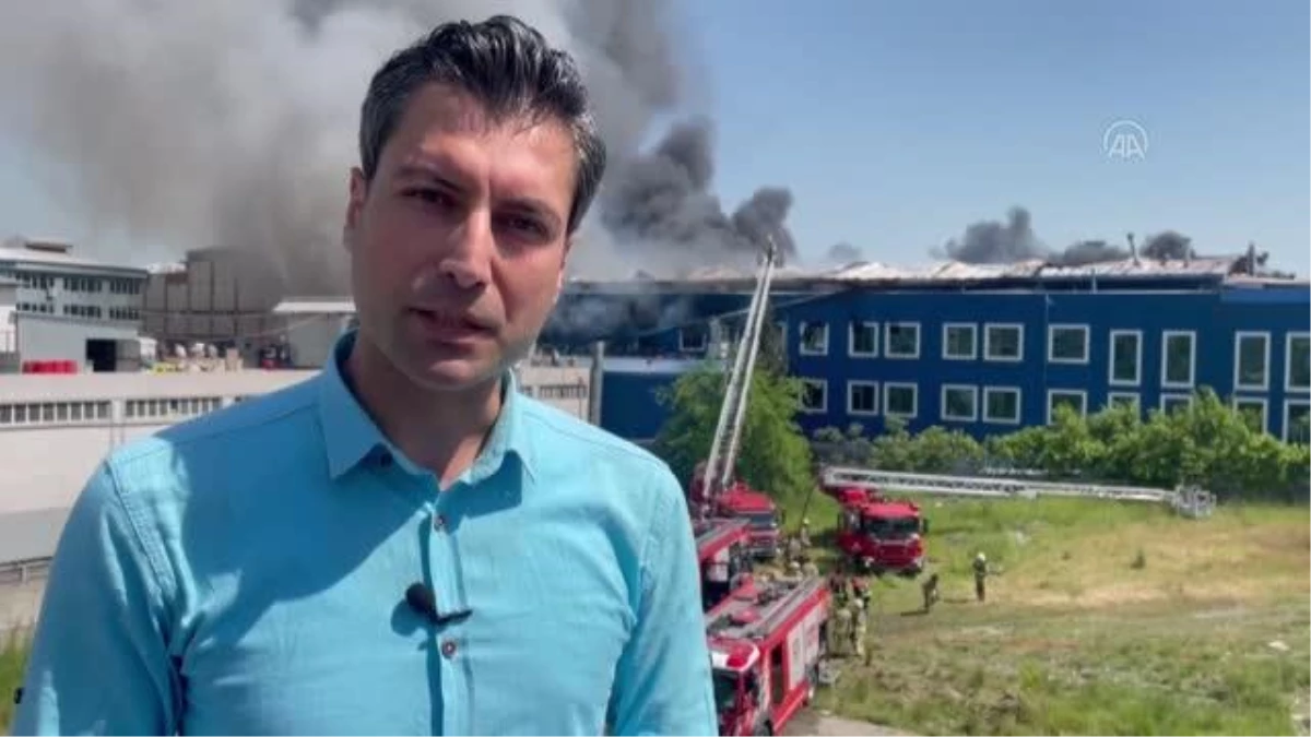 Son dakika haber! Arnavutköy\'de 2 fabrikada yangın devam ediyor (3)