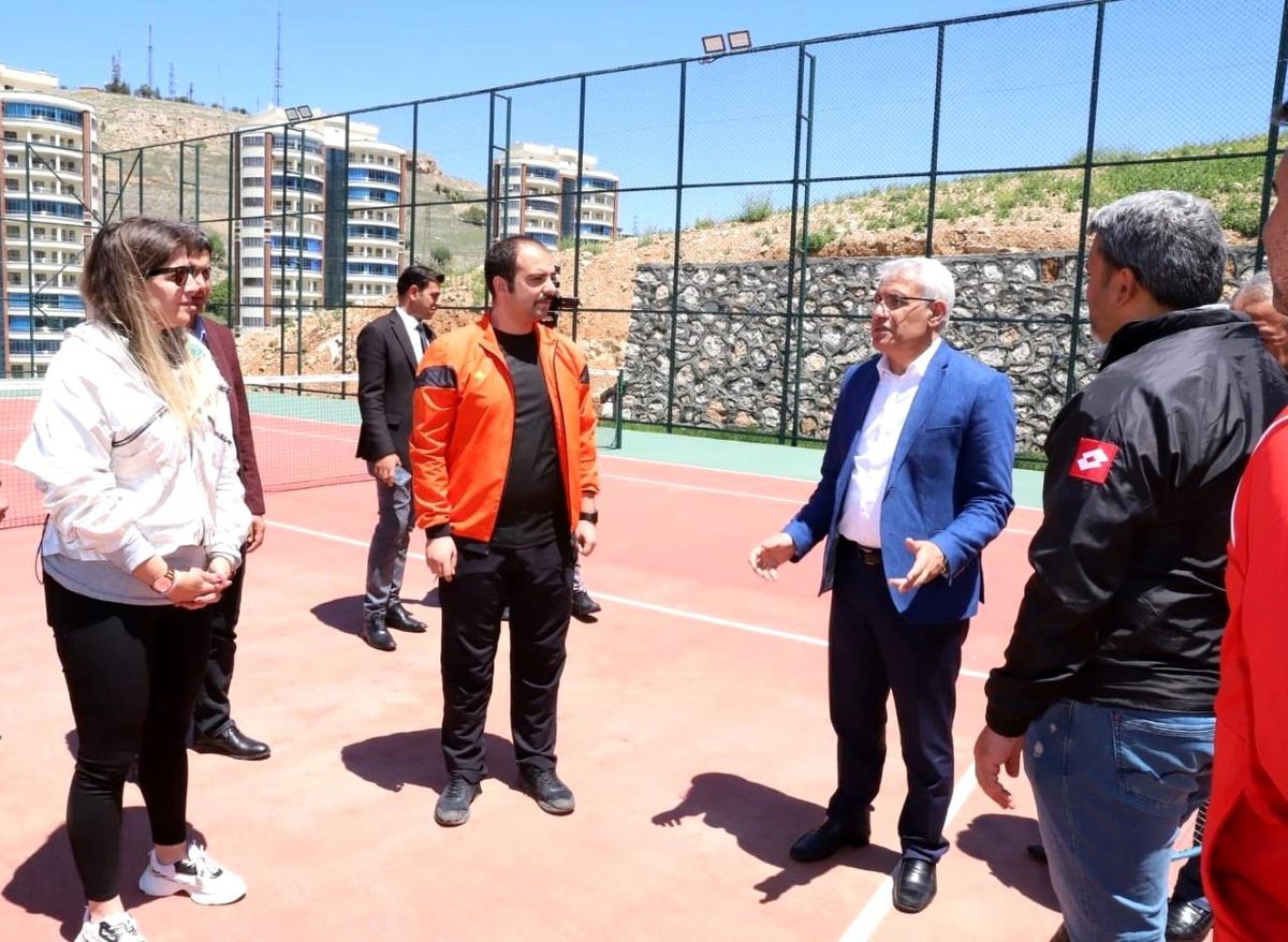 Battalgazi'deki spor sahaları Cuma günü açılıyor