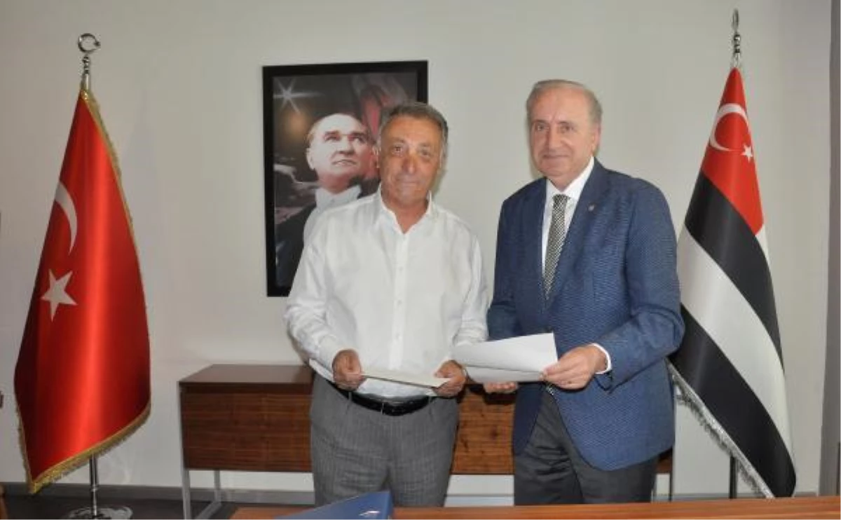 Beşiktaş\'ta Ahmet Nur Çebi başkanlık için resmi adaylık başvurusu yaptı