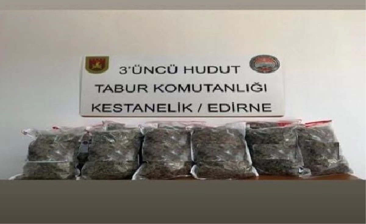 Edirne ve Van\'da 54 kilo esrar ele geçirildi