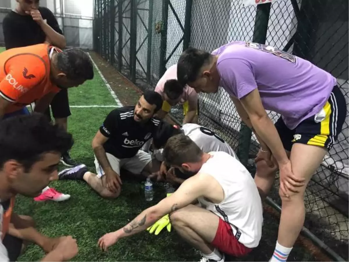 Futbol oynarken çarpışma sonucu dili boğazına kaçan genç hayata döndürüldü (2)