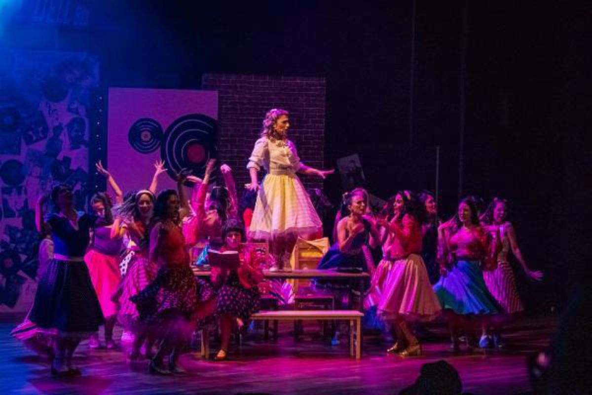 Grease Müzikali, 19 Mayıs\'ta Harbiye Muhsin Ertuğrul\'da sahnelenecek