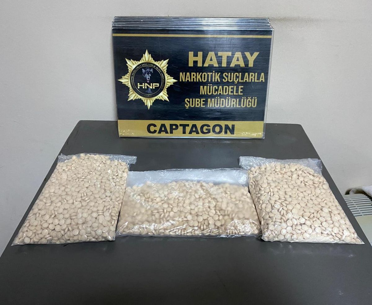 Hatay\'da otomobilde 5 bin 116 uyuşturucu hap ele geçirildi