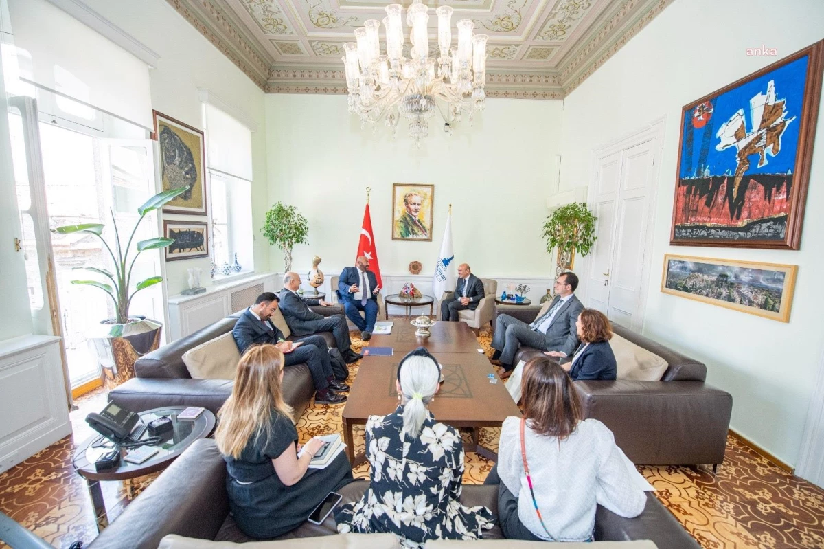 İngiltere İstanbul Başkonsolosu Başkan Soyer\'i Ziyaret Etti
