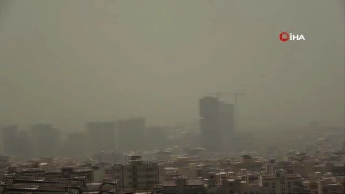 İran\'da eğitime hava kirliliği engeli