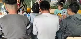 İzmir'de 118 Kaçak Göçmen Yakalandı