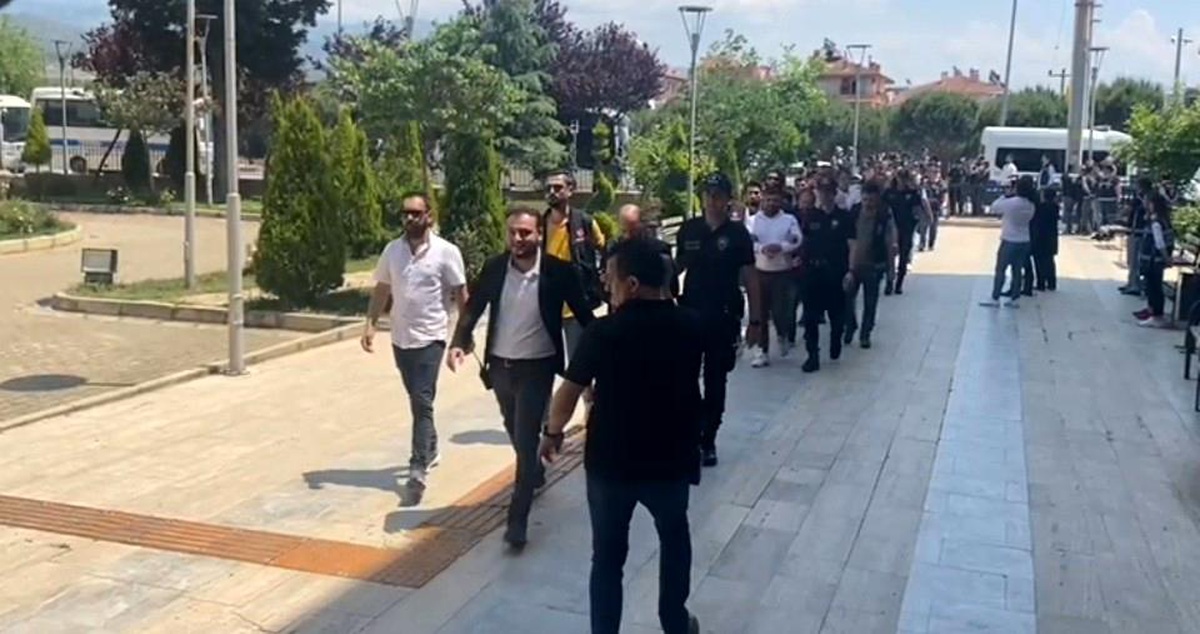 Son dakika haberleri... İzmir merkezli uyuşturucu operasyonunda 32 tutuklama