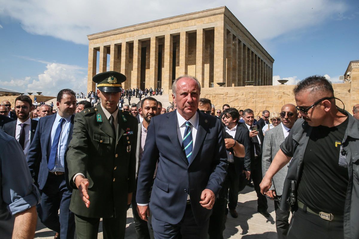 Memleket Partisi Genel Başkanı İnce, Anıtkabir\'i ziyaret etti