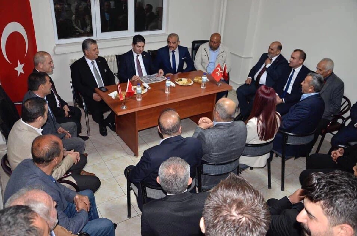 MHP Genel Başkan Yardımcısı Özdemir Kayseri\'de ziyaretlerde bulundu