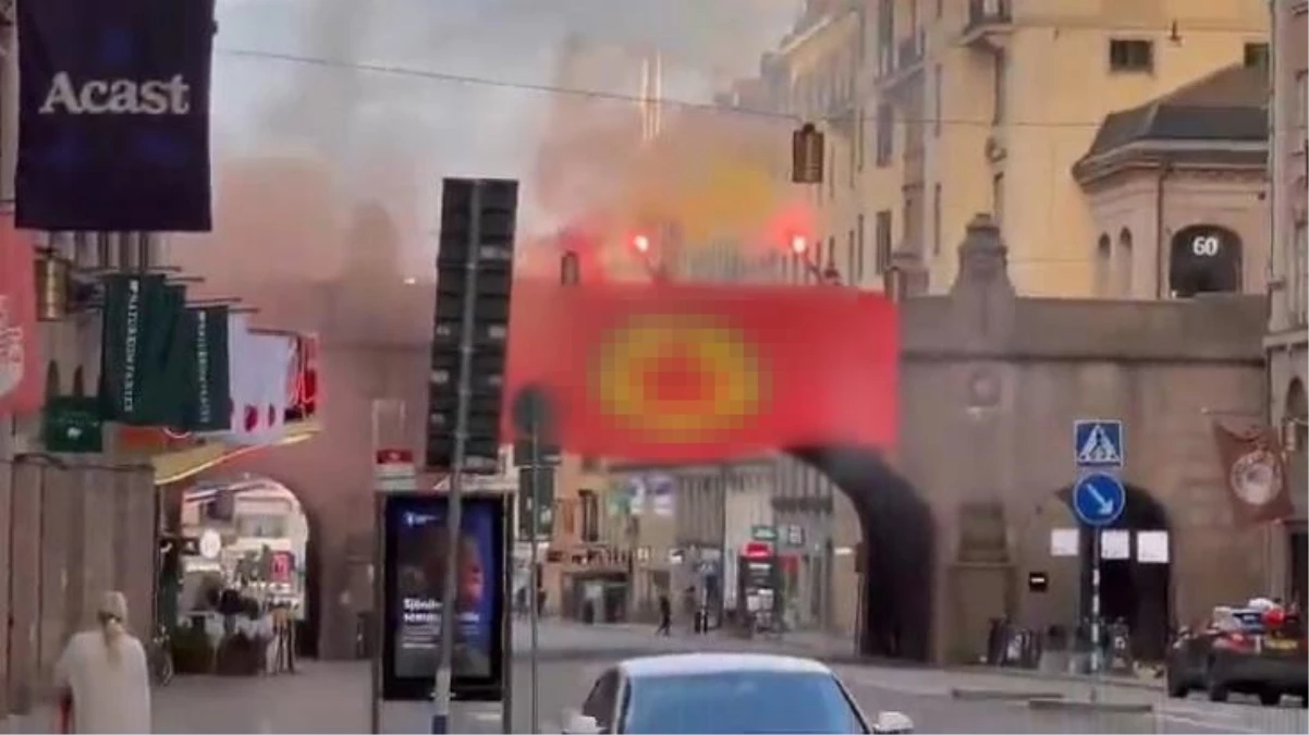 NATO tartışmalarının ışığında Stockholm\'ün en ünlü caddesi Kungsgatan\'da PKK flaması