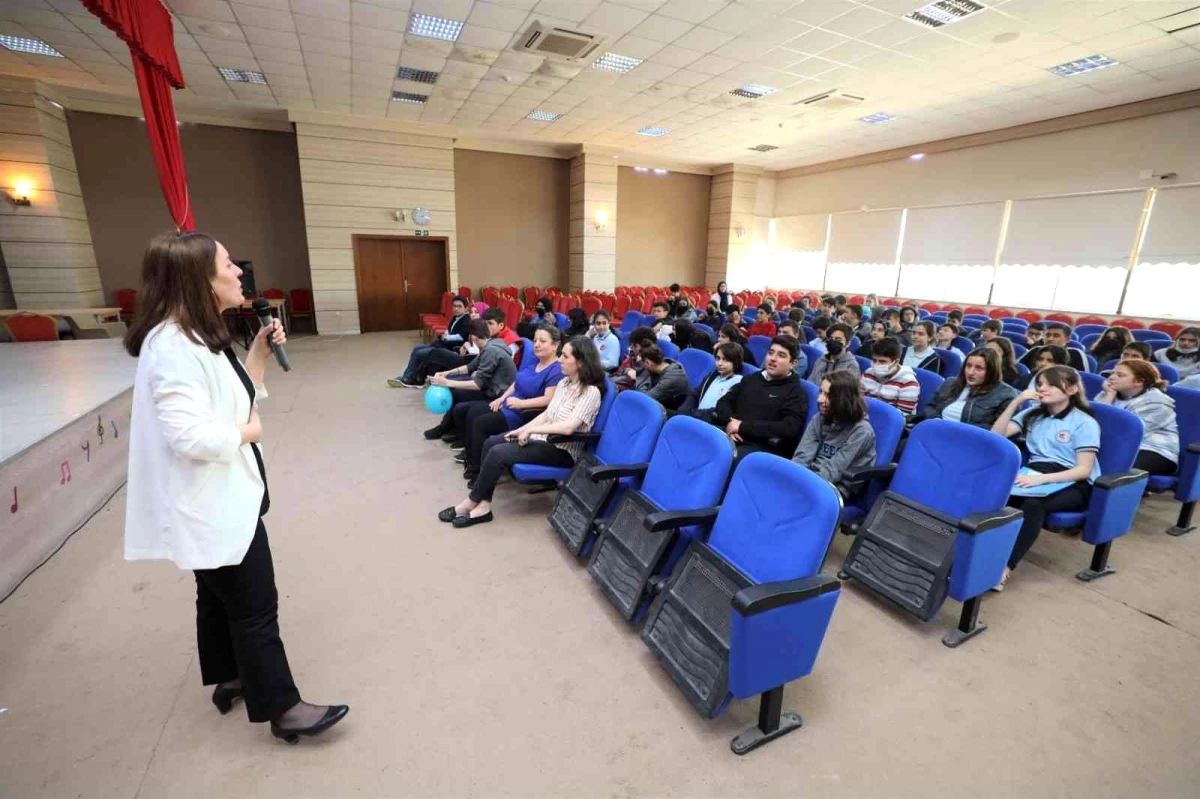 Öğrencilere sınav kaygısı semineri verildi