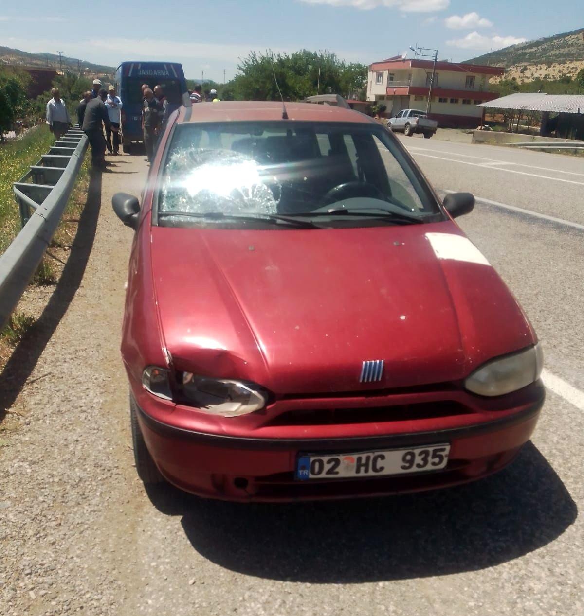 Otomobilin çarptığı yaya ağır yaralandı
