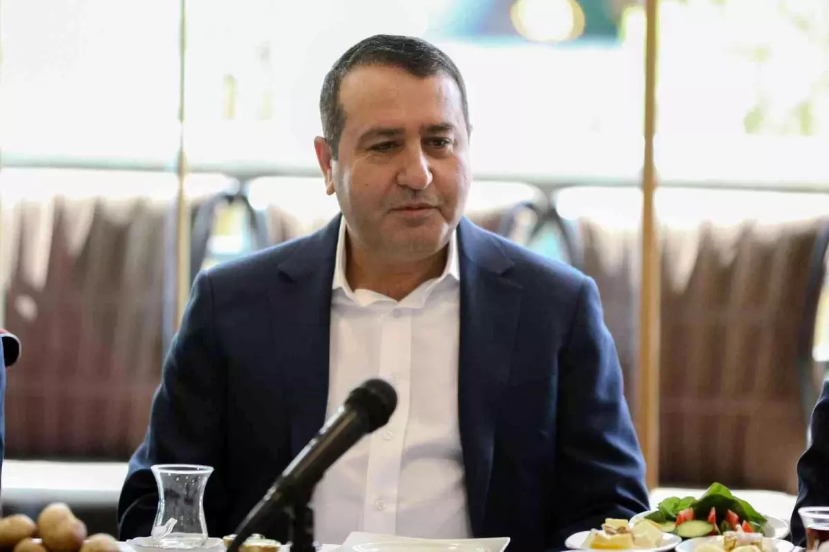 Van Horne Construction Başkanı Mert\'ten konut fiyatlarını düşürecek öneri