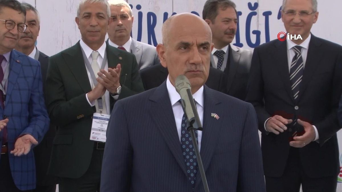 Bakan Kirişci 15\'inci Azerbaycan Uluslararası Tarım Fuarı\'na katıldı