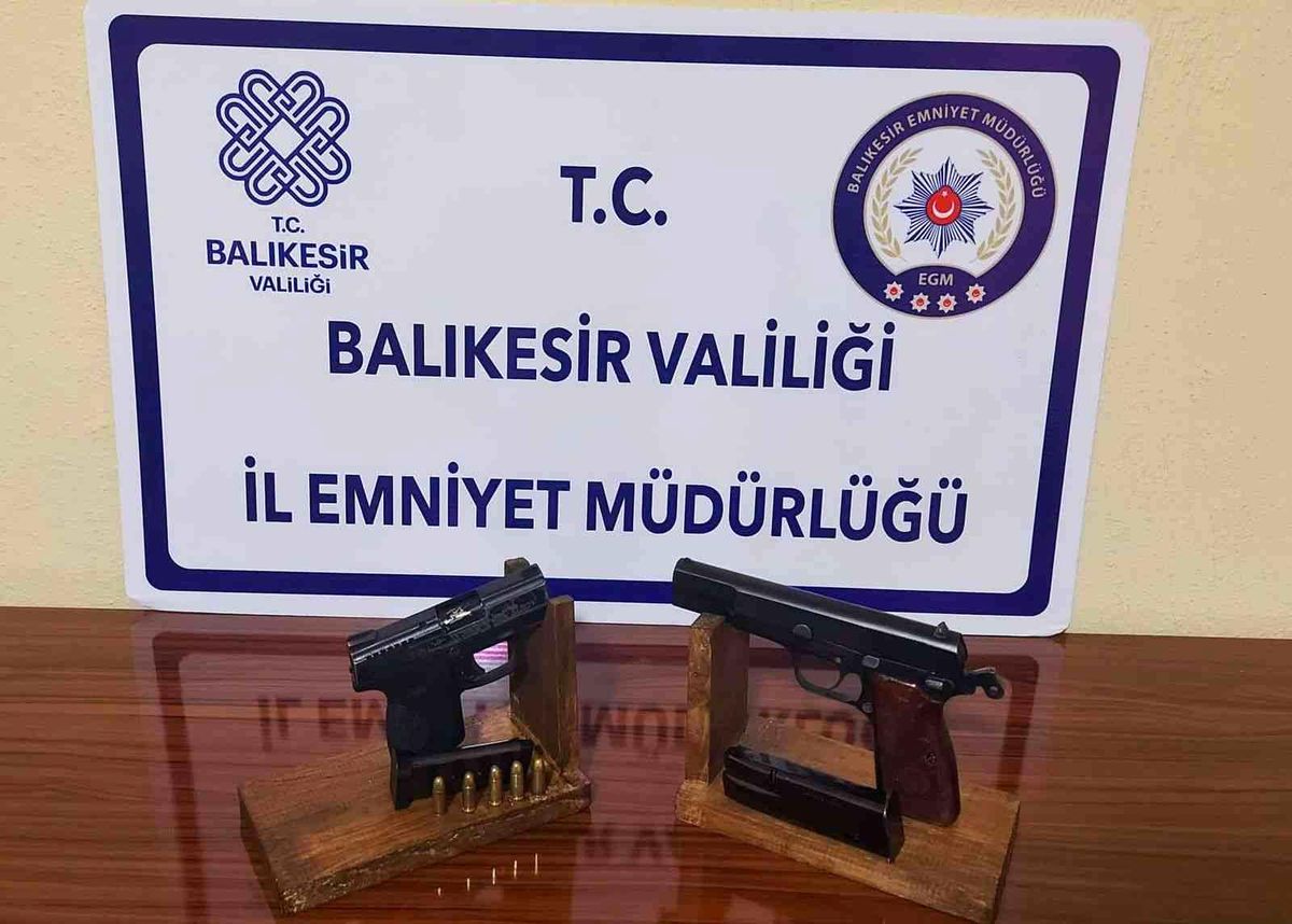 Balıkesir\'de 69 aranan şahsa gözaltı