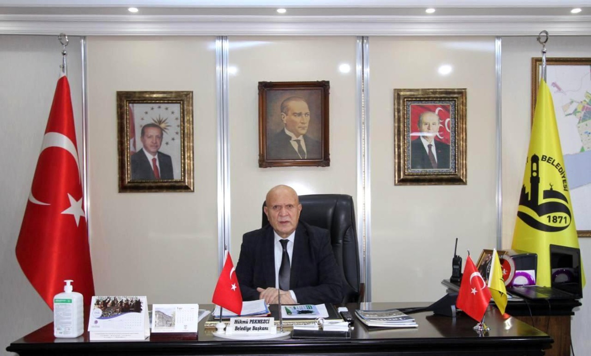 Başkan Pekmezci: "İstiklal ve istikbalimizi 19 Mayıs\'ta Samsun\'dan başlayan o şanlı mücadeleye borçluyuz"