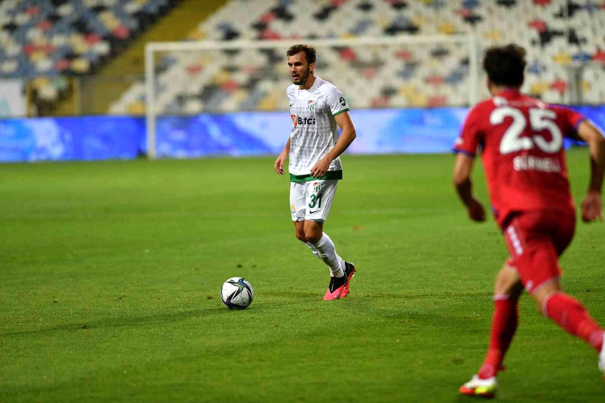 Bursaspor\'da Luka Capan ve Reagy Ofosu ile yollar ayrıldı