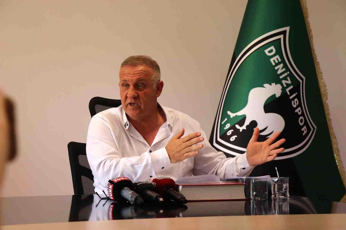 Denizlispor\'u lige tutan Mesut Bakkal\'dan çağrı: "Bu kadroyu koruyun"