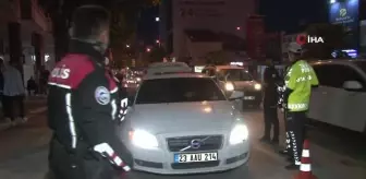 Elazığda denetimler sürüyor, polis göz açtırmıyor