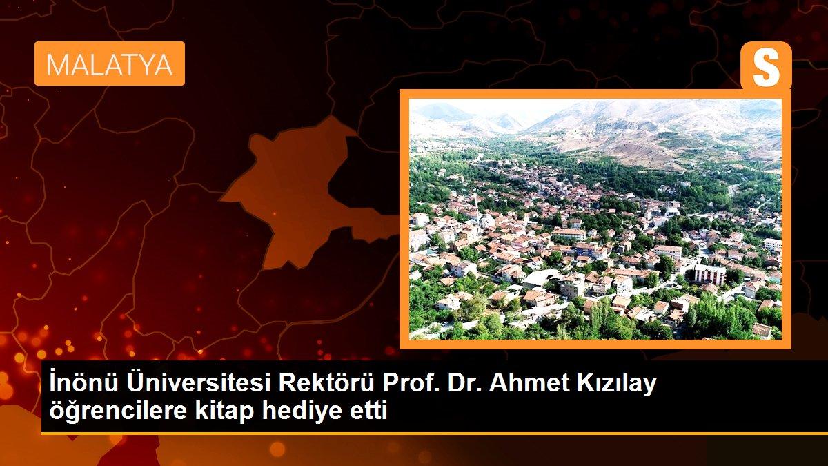 İnönü Üniversitesi Rektörü Prof. Dr. Ahmet Kızılay öğrencilere kitap hediye etti