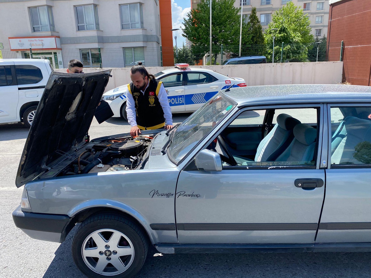 Kayseri\'de oto hırsızlık polisleri denetim yaptı