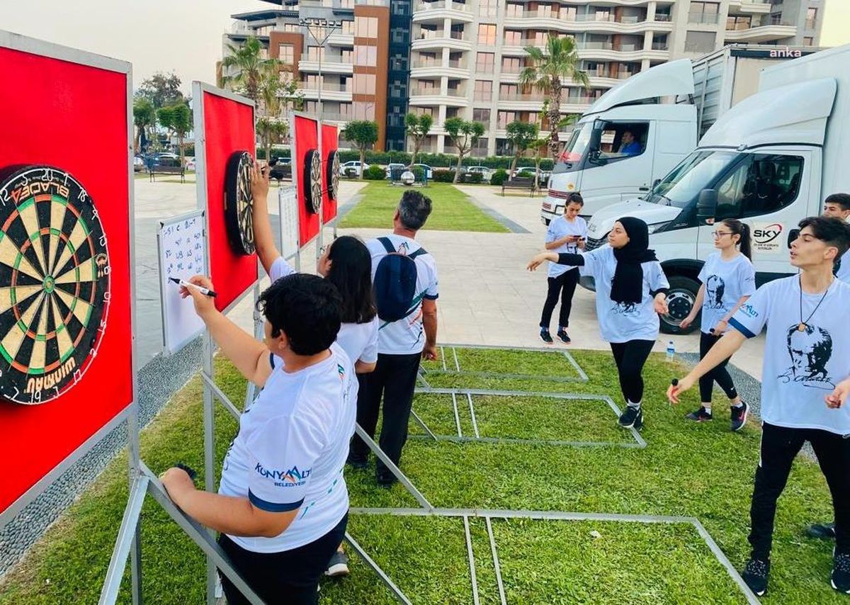 Konyaaltı\'nda Gençlik Şenliği Başladı