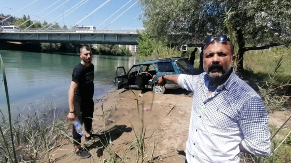 Çamura saplanan araçtaki alkollü şahıslar polise zor anlar yaşattı