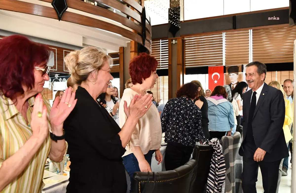 Tepebaşı Belediye Başkanı Ataç CHP'li Kadınlar ile Buluştu