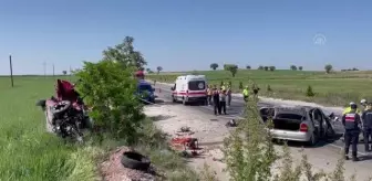 Trafik kazasında anne ile hamile kızı hayatını kaybetti