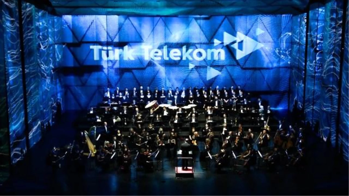 Türk Telekom Opera Salonu\'nda gala gecesine özel performans