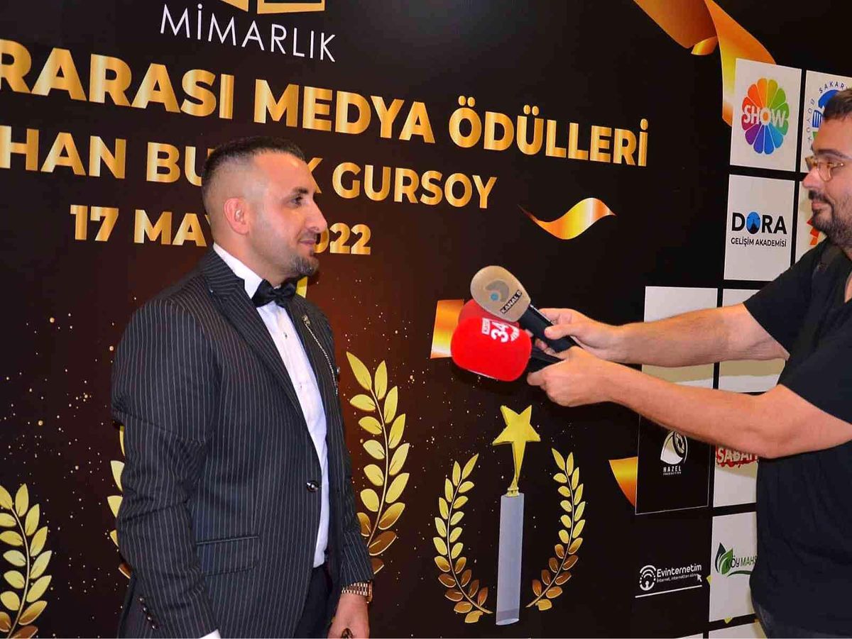 Ünlü modacı Cafer Andıç\'a bir ödül daha