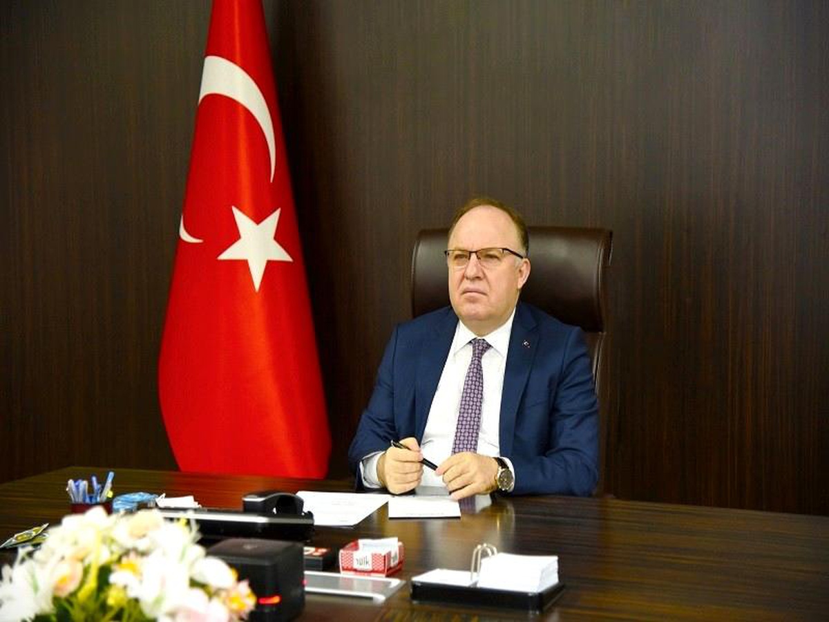 Vali Tutulmaz 19 Mayıs Atatürk\'ü Anma, Gençlik ve Spor Bayramı\'nı kutladı