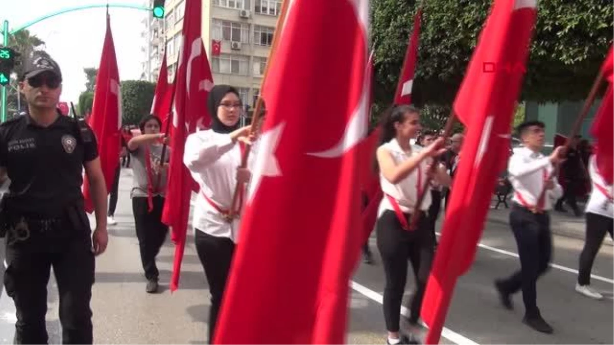 ADANA\'DA 19 MAYIS TÖRENLE KUTLANDI