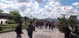 Bandırma'da dün etkili olan fırtına ve yağış, yerini güneşli havaya bıraktı