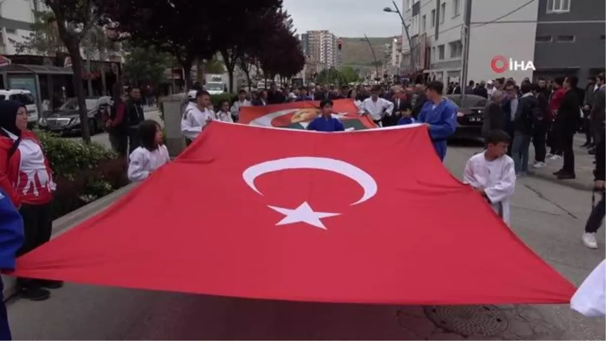 Çankırı\'da iki yıllık pandemi sürecinin ardından 19 Mayıs coşkusu