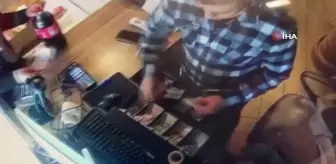 Çok sayıda esnafın canını yaktılar...Tırnakçılık anı kamerada