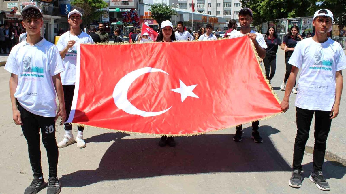 Iğdır\'da 19 Mayıs coşkusu