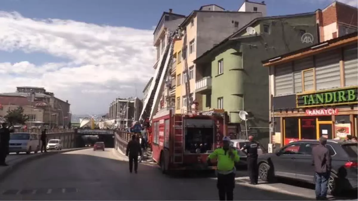 Otelde çıkan yangın hasara neden oldu