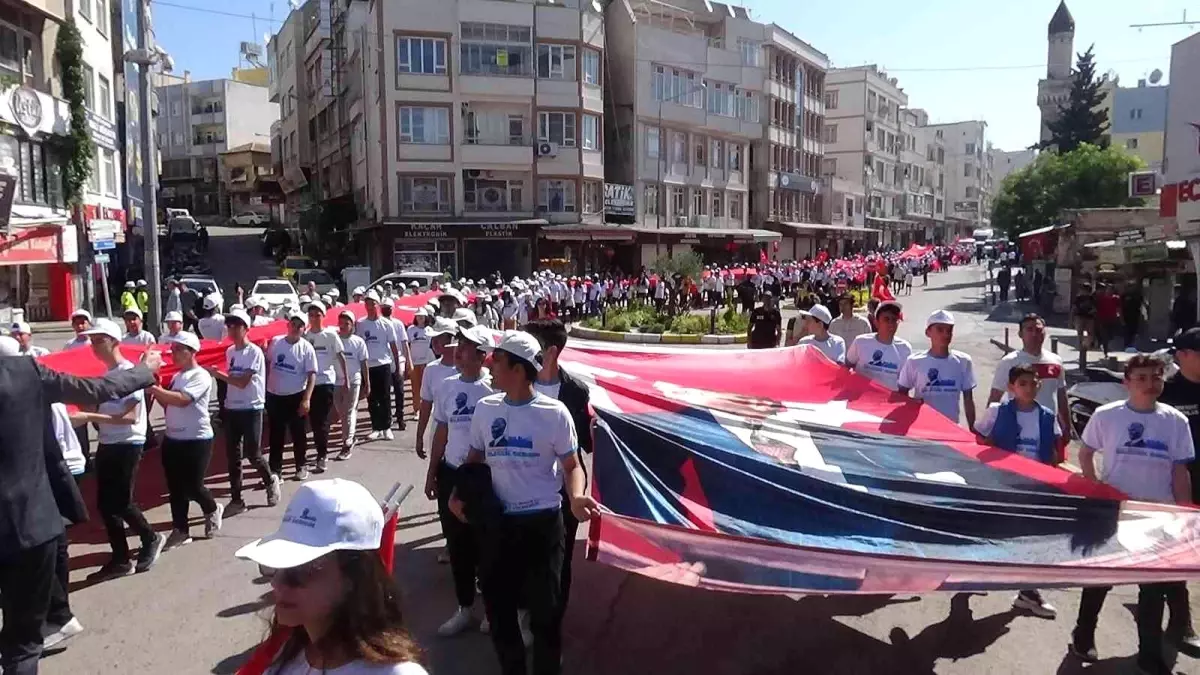 Sınır kenti Kilis\'te 19 Mayıs kutlamaları