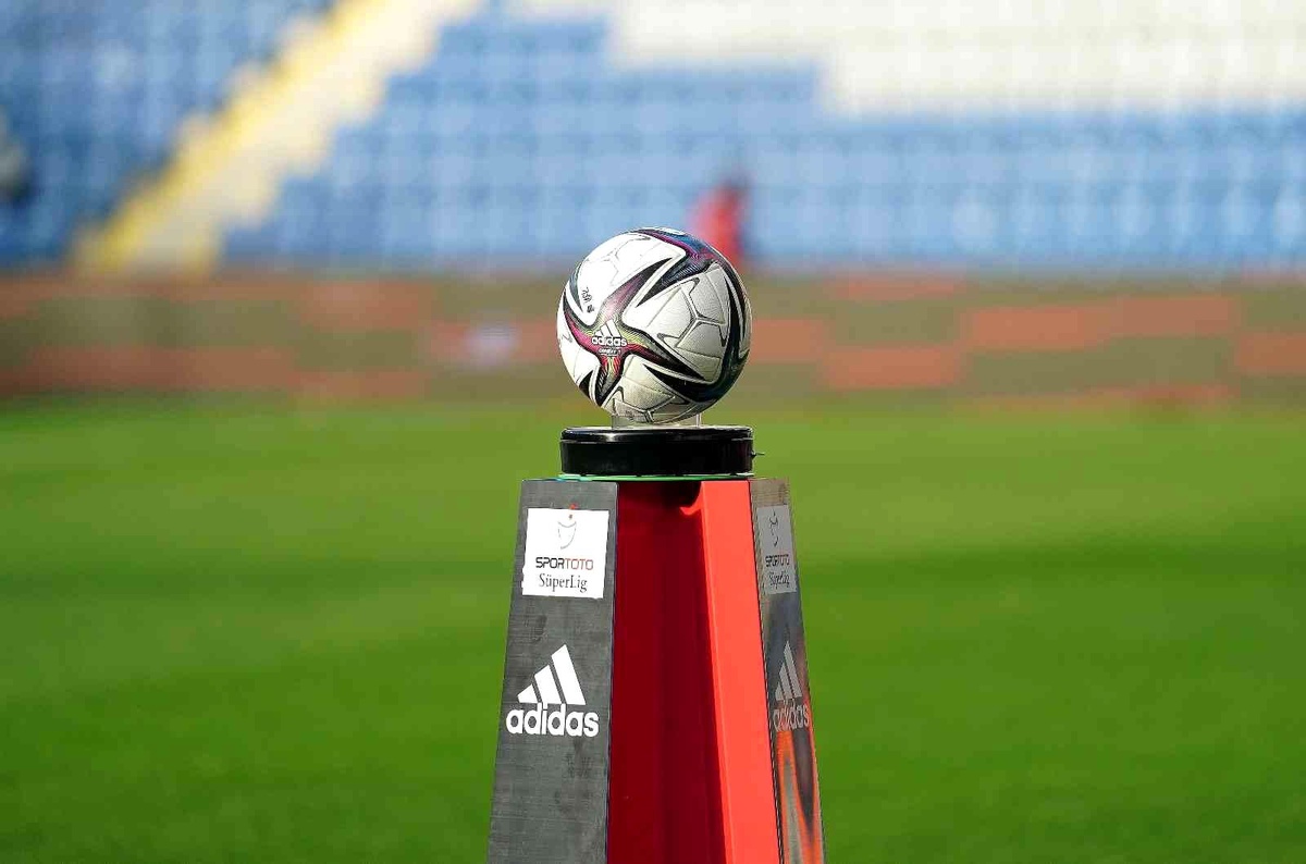 Spor Toto Süper Lig\'de son hafta heyecanı